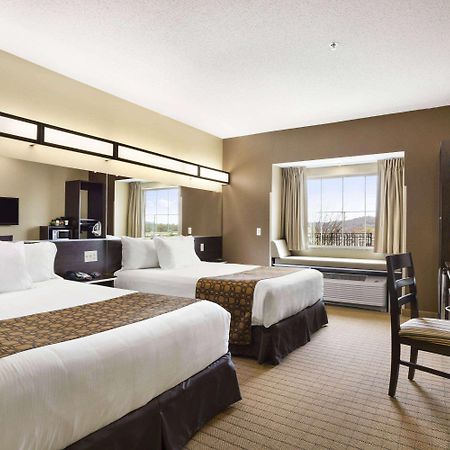 Microtel Inn & Suites By Wyndham Cambridge Exteriér fotografie