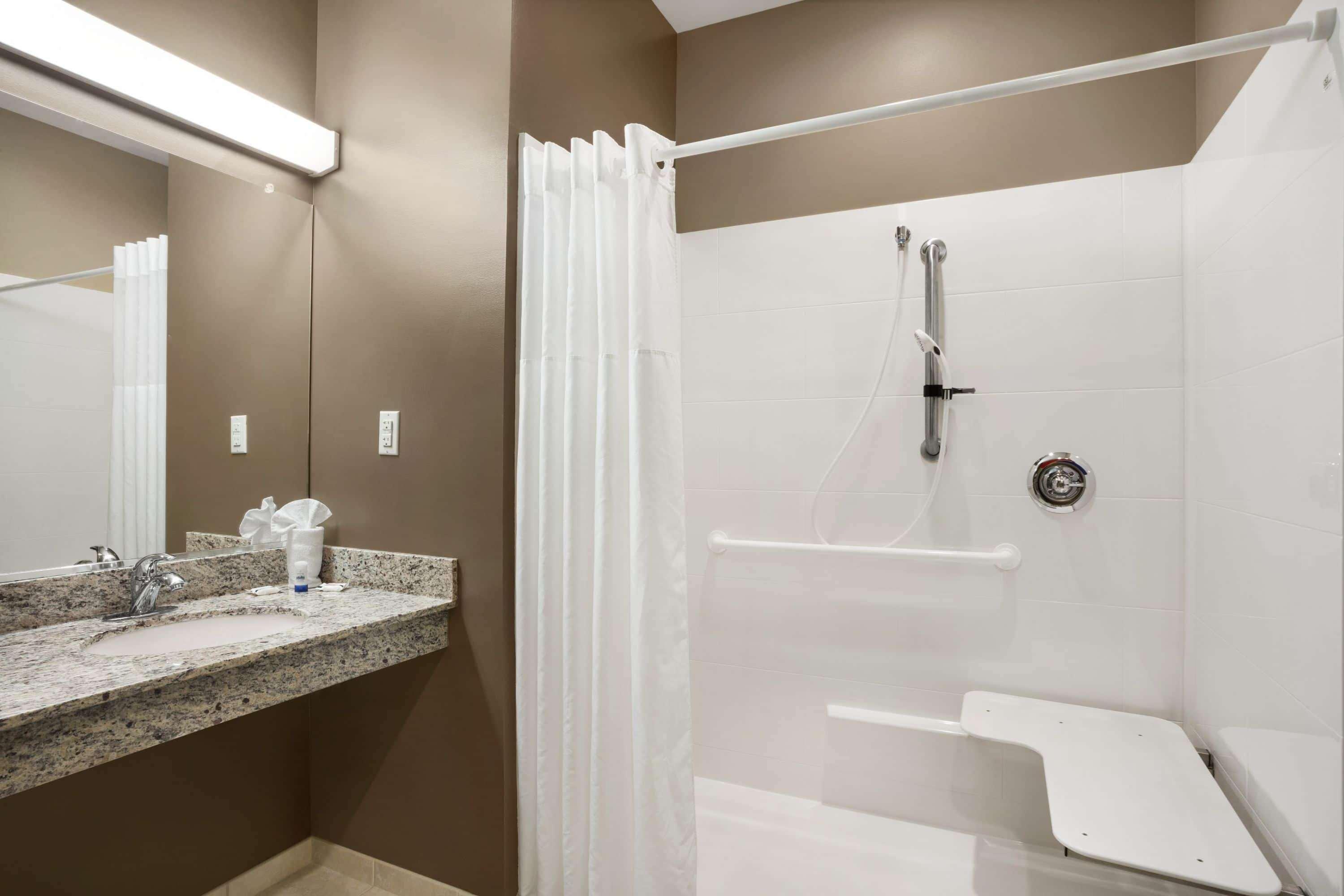 Microtel Inn & Suites By Wyndham Cambridge Exteriér fotografie